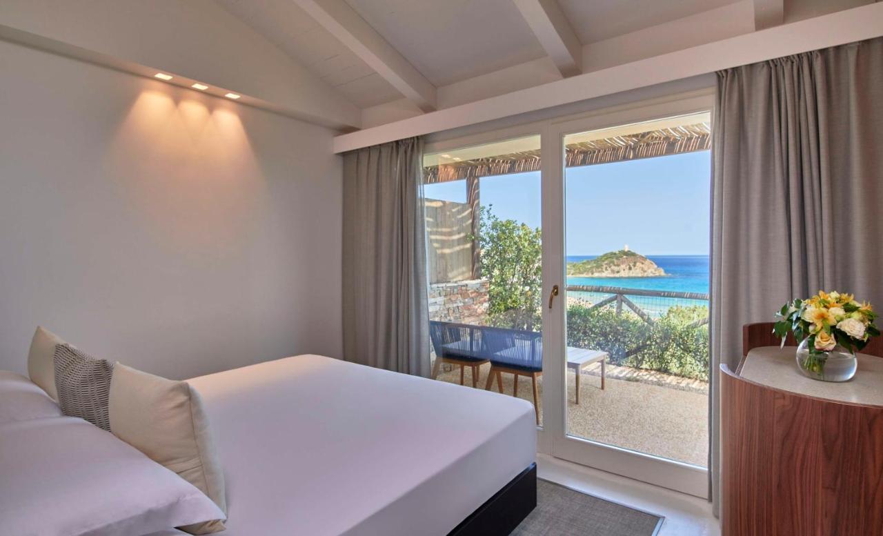 Baia Di Chia Resort Sardinia, Curio Collection By Hilton Екстер'єр фото