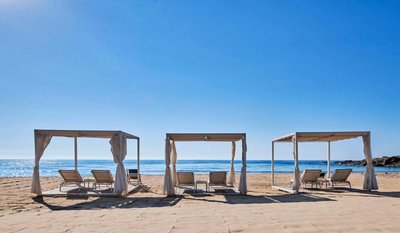 Baia Di Chia Resort Sardinia, Curio Collection By Hilton Екстер'єр фото