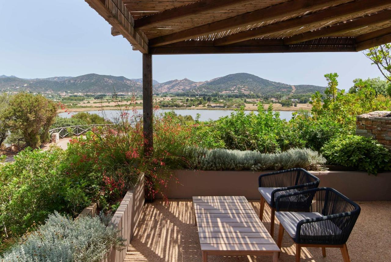 Baia Di Chia Resort Sardinia, Curio Collection By Hilton Екстер'єр фото