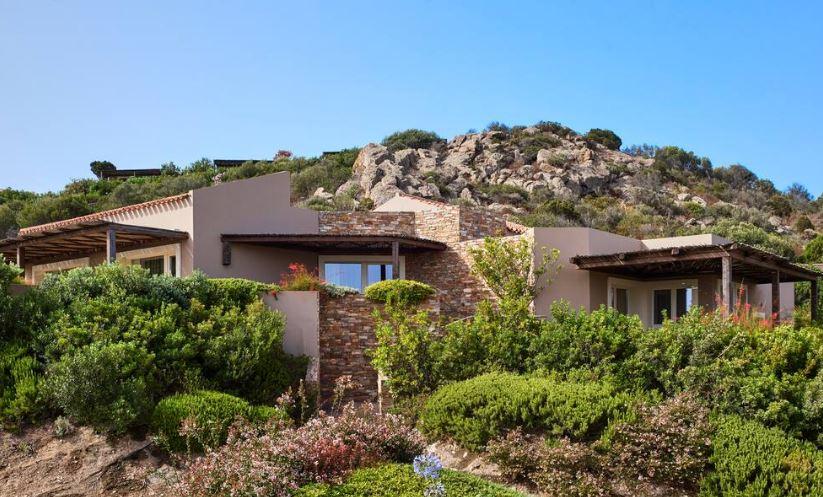 Baia Di Chia Resort Sardinia, Curio Collection By Hilton Екстер'єр фото